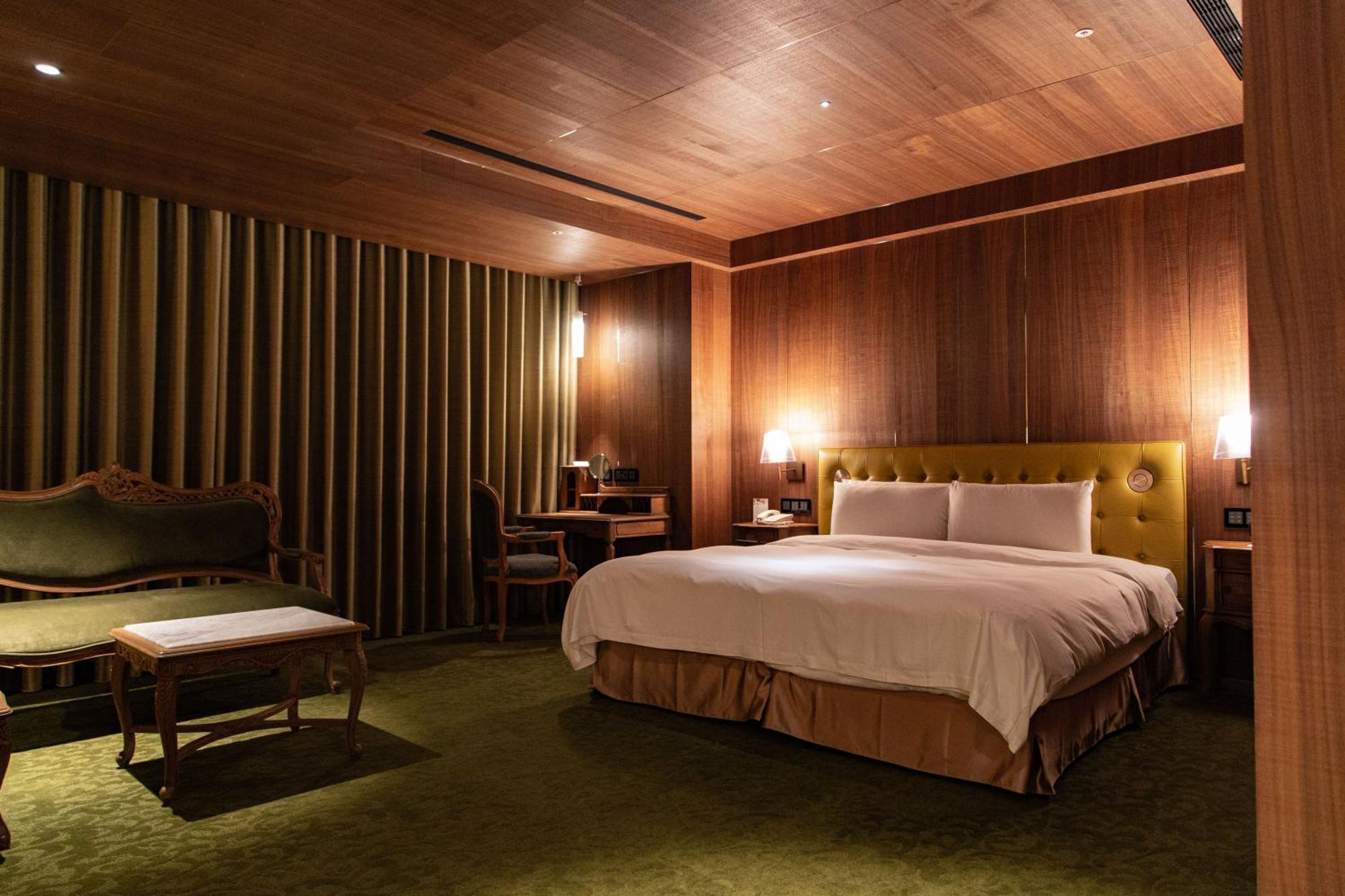 Inhouse Hotel Grand Taichung Exterior photo